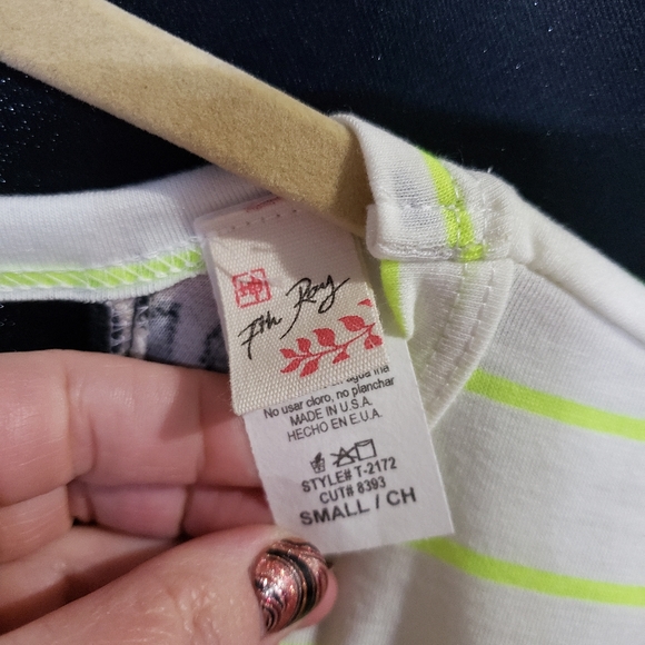 NWOT Mixed Print Blouse - Picture 6 of 9